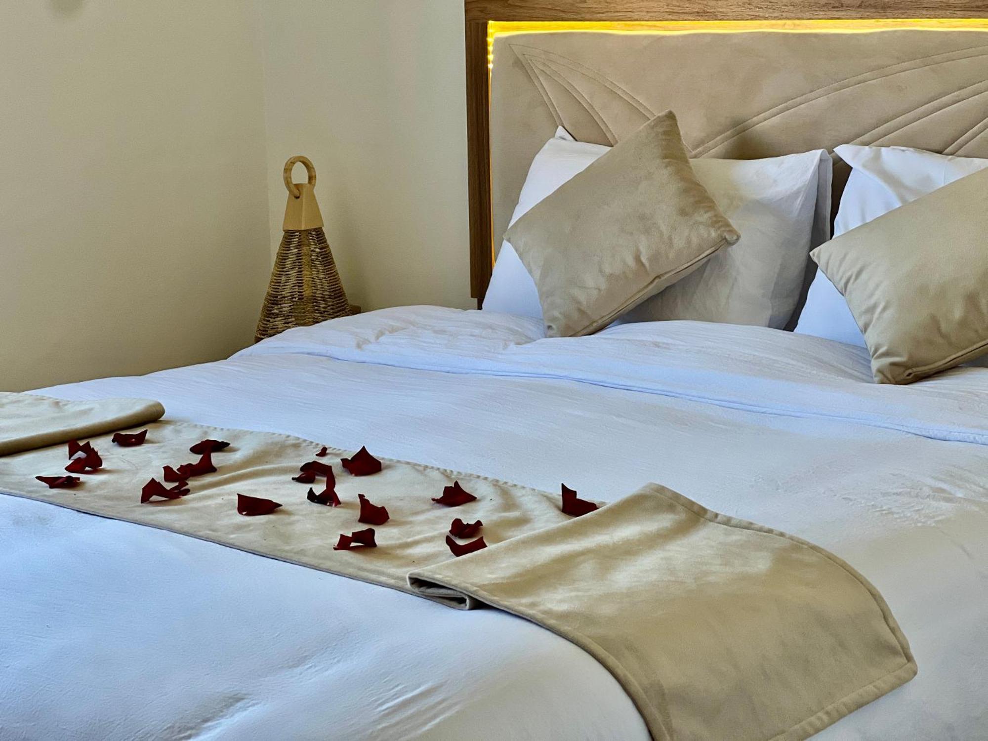 Mini-Villa Situee Dans Une Residence Prestigia A Marrakech, Avec Une Vue Sur La Piscine Et Le Golf Une Securite 24H Sur 24 Et Une Proximite Ideale De L Aeroport 5 Minutes C Est Une Offre Parfaite Pour Des Vacances Marraquexe Exterior foto