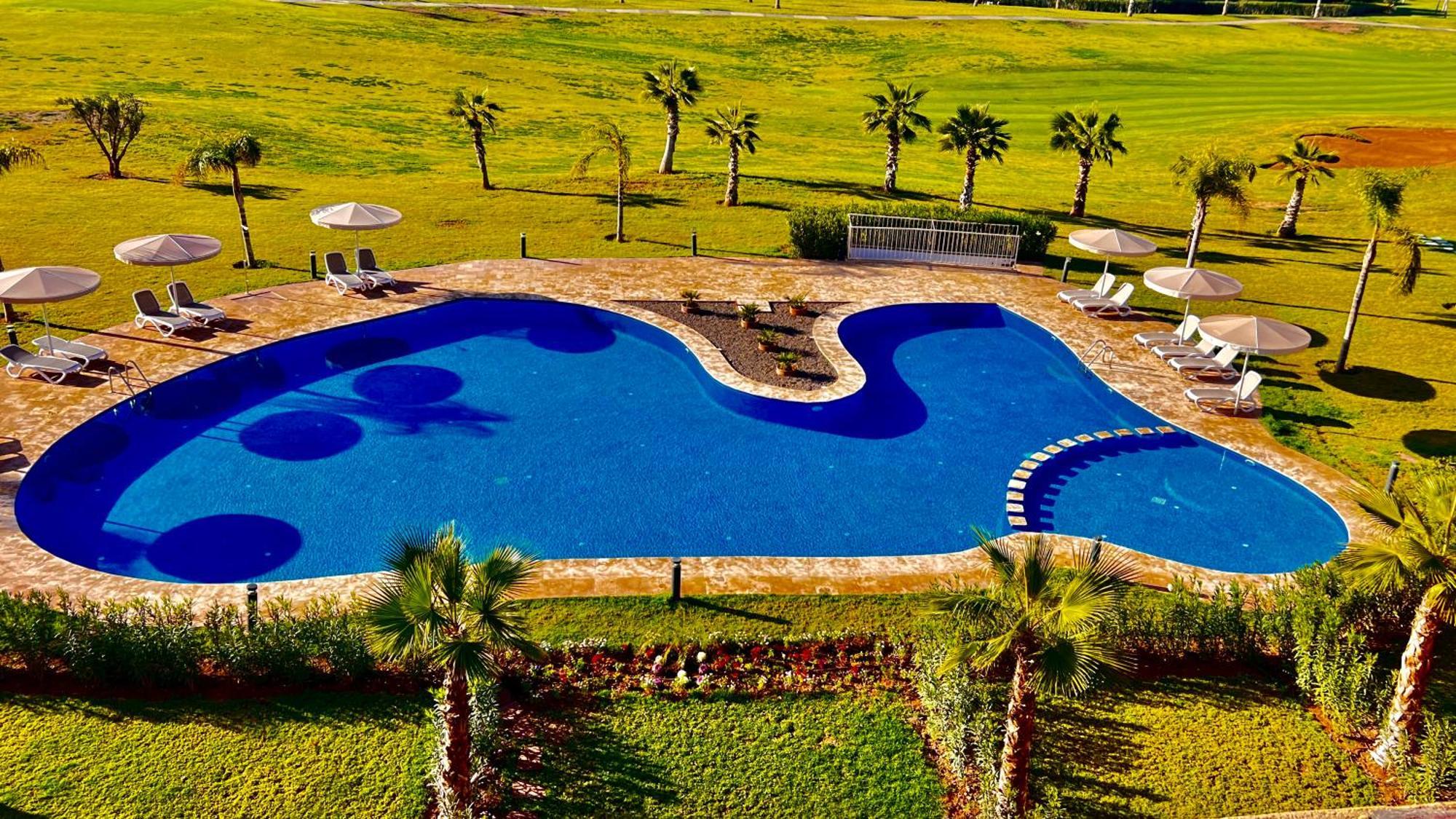Mini-Villa Situee Dans Une Residence Prestigia A Marrakech, Avec Une Vue Sur La Piscine Et Le Golf Une Securite 24H Sur 24 Et Une Proximite Ideale De L Aeroport 5 Minutes C Est Une Offre Parfaite Pour Des Vacances Marraquexe Exterior foto
